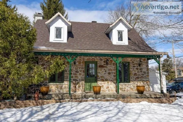 Belle maison canadienne r&eacutenov&eacute e Grand terrain 5718 