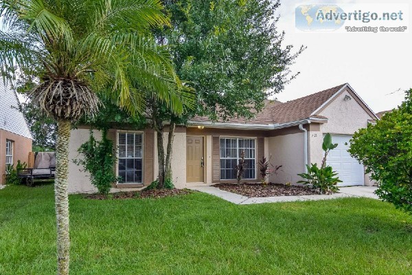 Welcome to 2121 Redleaf Dr Brandon FL 33510