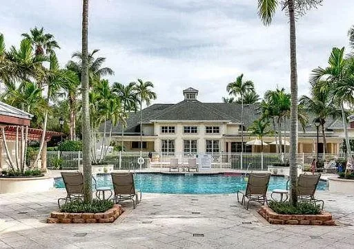 Newly Updated Key - West Style Condo