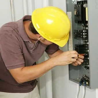 Qualified Electrician In Marietta - Emergency Call Out