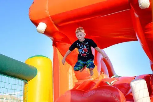 HIRE JUMPING CASTLE FOR KIDS AND ADULT IN CANBERRA- SYDNEY