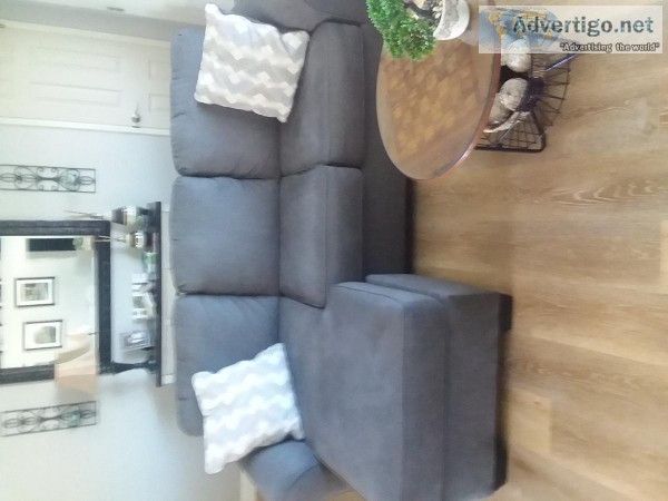 Sofa with chase