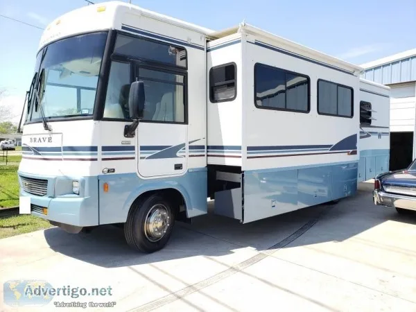2005 Winnebago Brave 45K MILES 31&rsquo Foot
