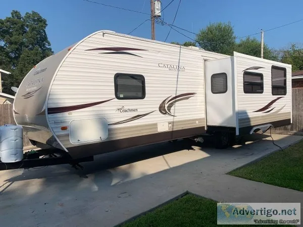 2013 coachman Catalina deluxe edition 31ft super slide out