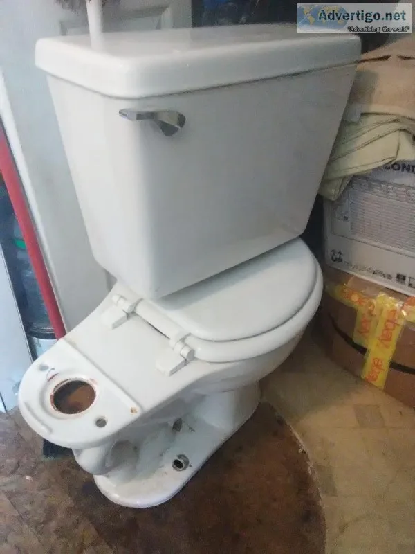 TOILET AMERICAN STANDARD