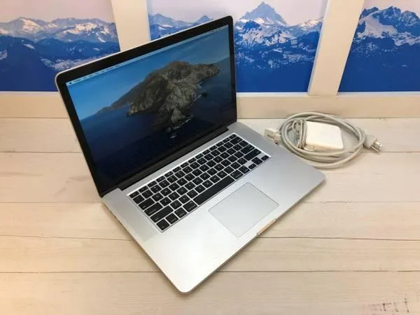2015 MacBook Pro Retina 15&rdquo Laptop 16GB RAM 2.5GHz i7 512GB