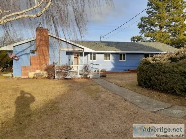 3 BR 1620 ft&sup2 &ndash Country Home on 3.7 Acres-- Amazing Vie