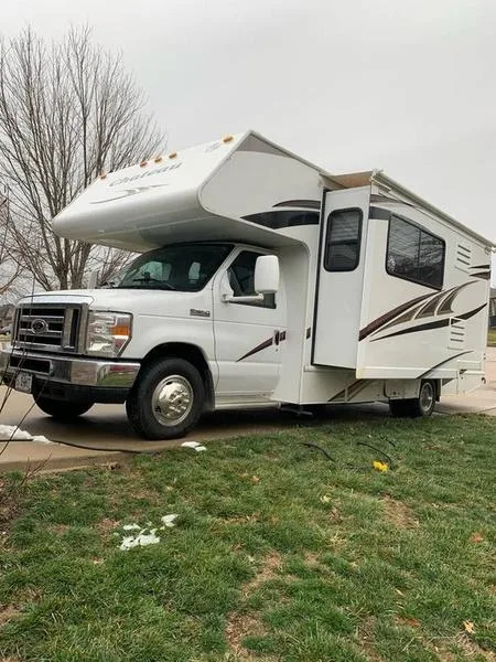 2011 Thor Motor Coach Chateau