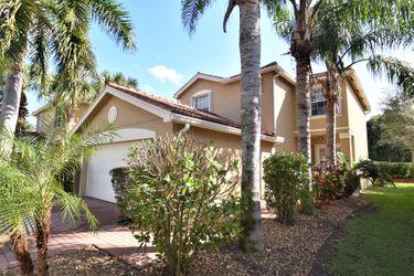 Welcome to 7866 Jewelwood Dr Boynton Beach FL 33437