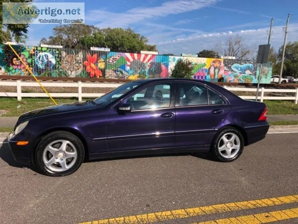 Mercedes-Benz C320  LIKE NEW   Must See  