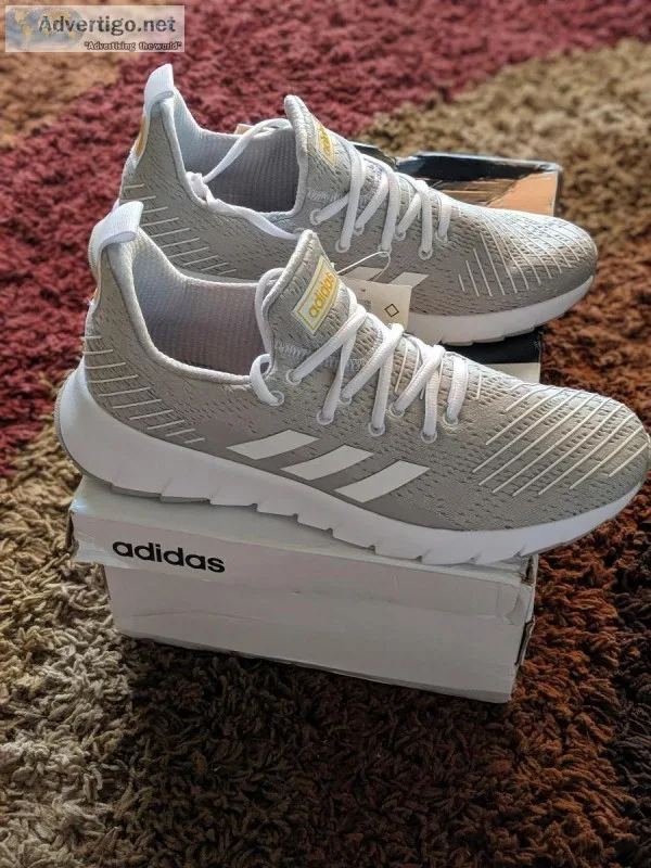 Size 9 Adidas