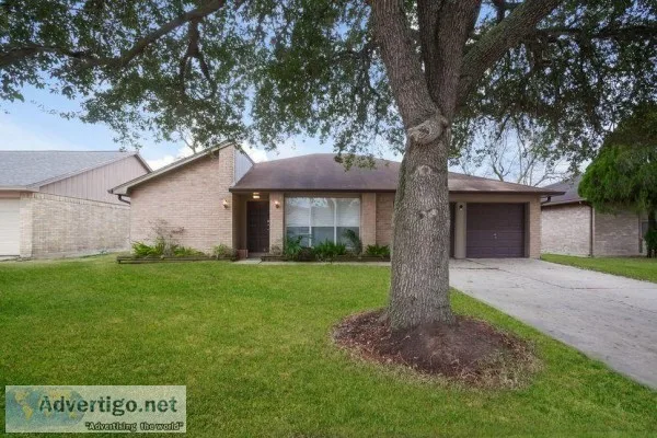 Welcome to 2535 Bisontine St Friendswood TX 77546