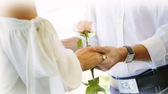 Marriage Celebrant in Melbourne - Ph. 0412 796 390