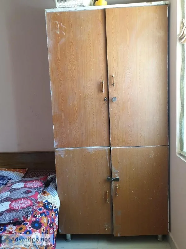 Double door wardrobe