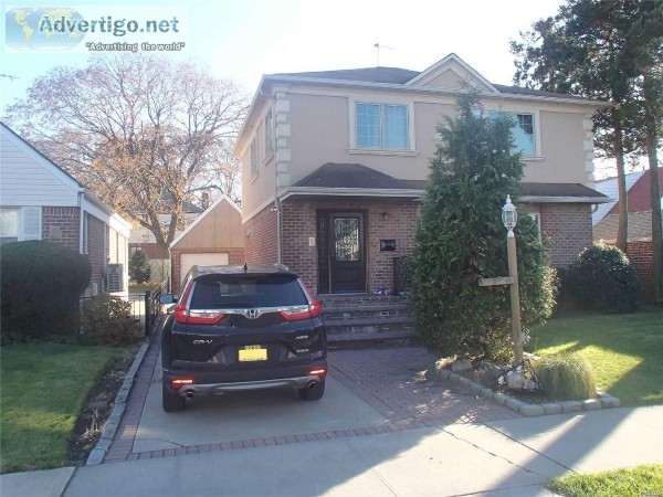 ID  (ARG) Beautiful Three Bedrooms Colonial for Sale in Whitesto