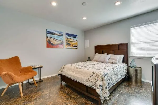 Newest apartments. Fully Renovated Balconypatio washerdryer