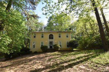 Welcome to 285 Creekview Trl Fayetteville GA 30214