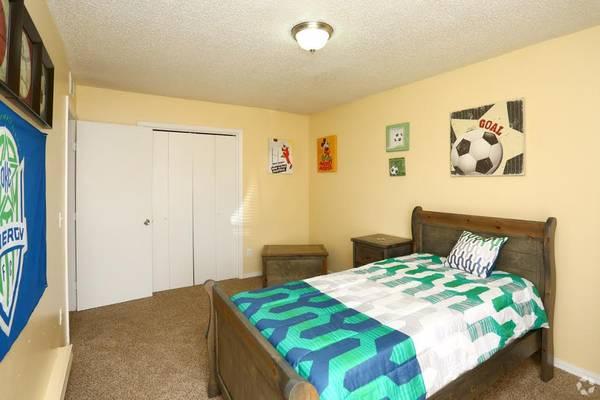  2br - 975ft2 - 2X1 Great Location and Great Community