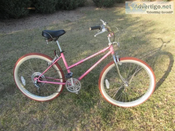 Schwinn Women s Supreme 26   Cruiser Bike By Christopher Metcalf