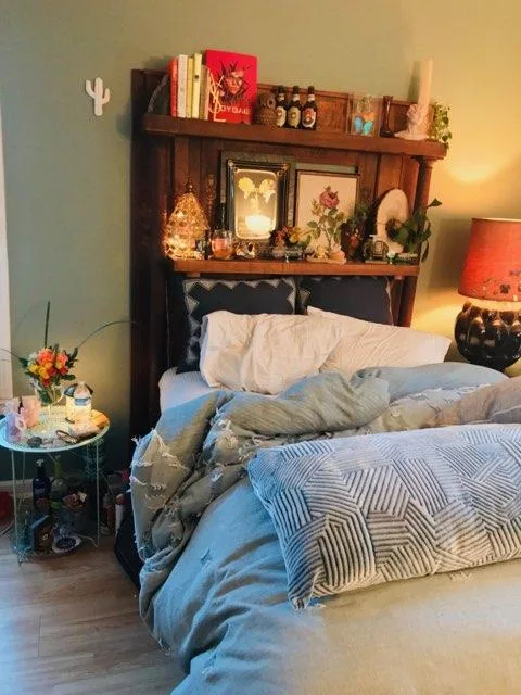 mini-units w private bath and kitchnette