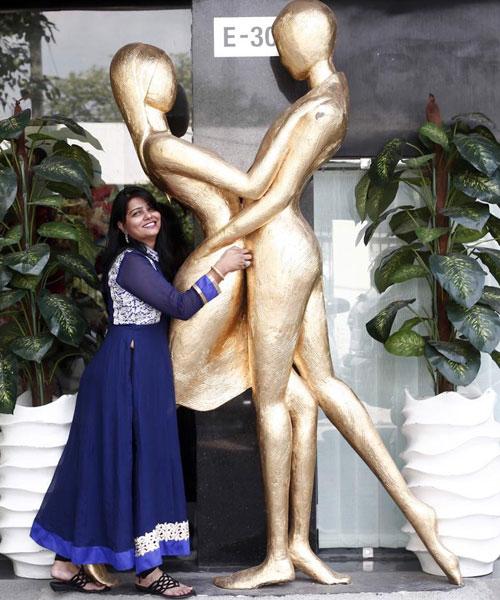 Shop For Authentic Modern Sculptures
