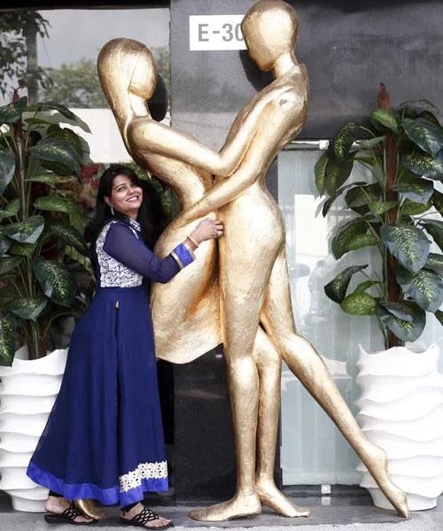 Shop For Authentic Modern Sculptures