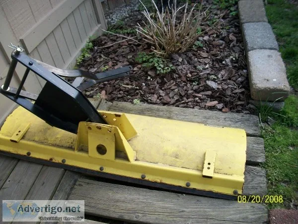 SNOW BLADE WITH WHEEL WEIGHTS