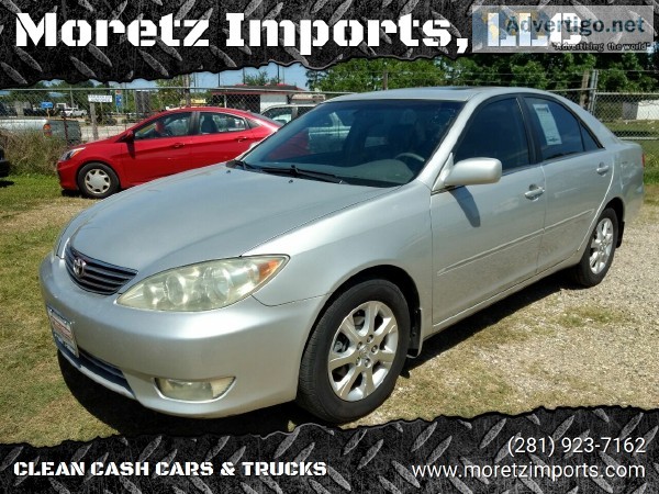 2005 Toyota Camry XLE Sedan with Leather  Clean  Warranty