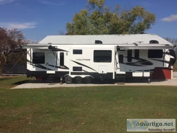 2017 Dutchmen Voltage V4105 Toy Hauler For Sale in Pea Ridge Ark