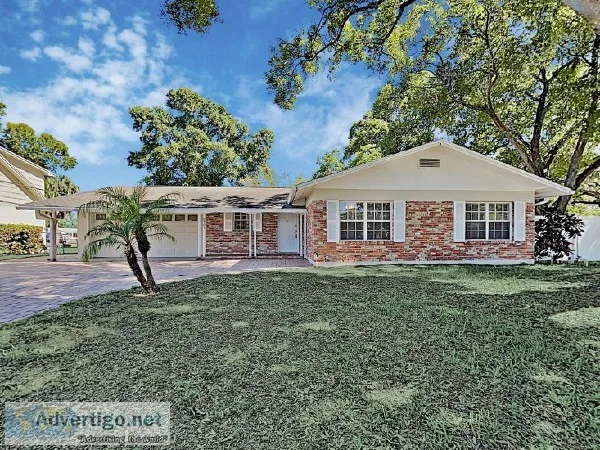 Welcome to 8701 Thornwood Ln Tampa FL 33615