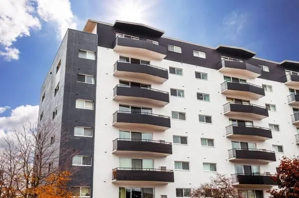 2br - 1300ft2 - Heated Garages Anthea Spa Public Transportation 