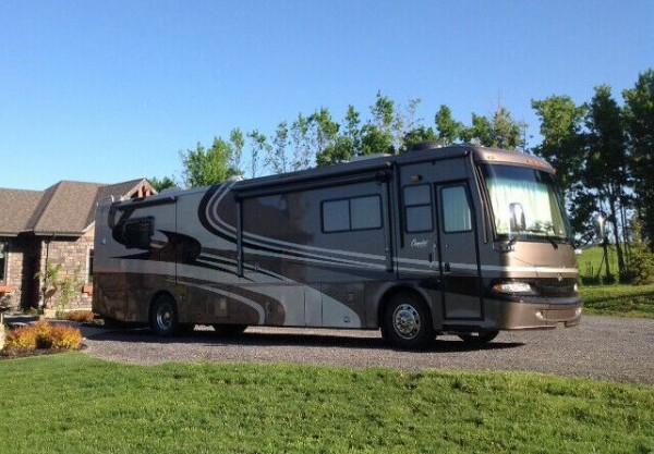 2005 Monaco Camelot 40 PDQ Class-A Motorhome For Sale