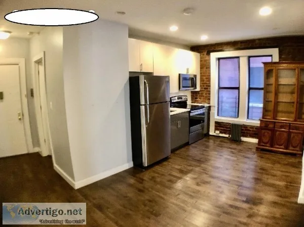 Spacious and Cozy 2 bedrooms apartment on Thayer St 1-A