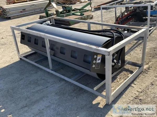 UNUSED 2020 GREATBEAR 72&quot HYDRAULIC VIBRATORY ROLLER ATTACHM