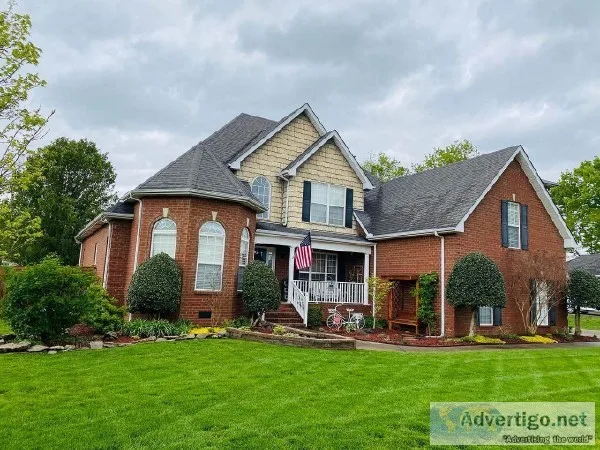 Gorgeous kitchen open to a big hearth room.. 3 Car Garage