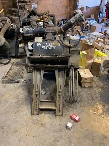 Challenger 607 Top Mount Vacuum Pumps