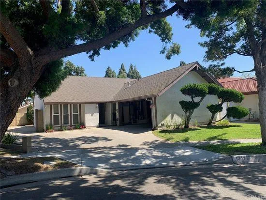 3 beds 2 baths for single family for rent in Cerritos CA 90703