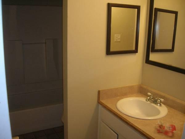 3br - Townhouse for rent (upper Lafayette)