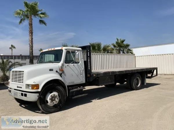 2000 INTERNATIONAL 4700 FLATBED TRUCK 83801202