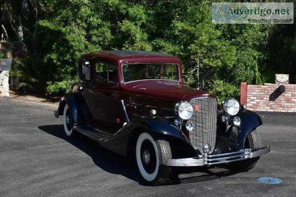  23329 1933 Cadillac V12 Town Coupe