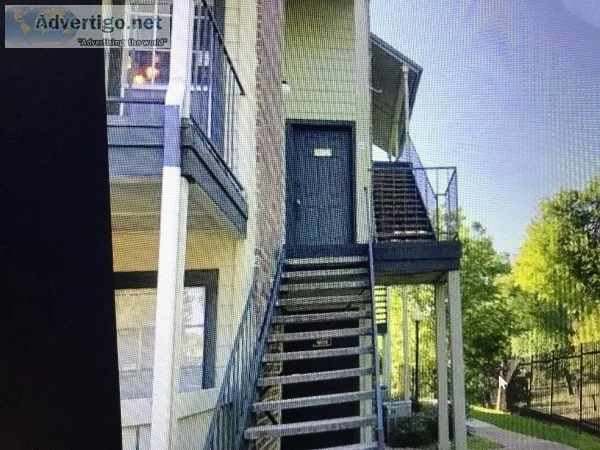 2 bd &middot 2 ba