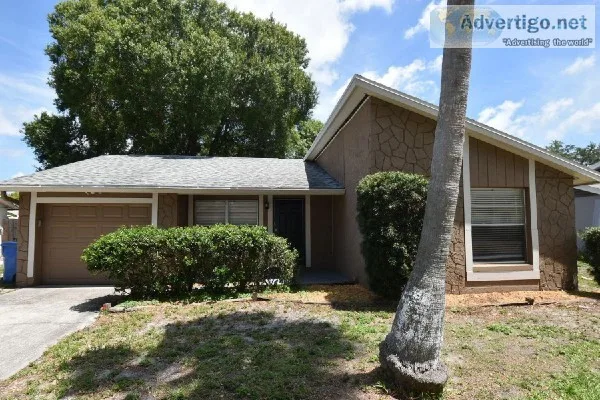 Welcome to 10107 Enchanted Oaks Ct Tampa FL 33615