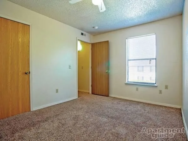 Chapel Ridge Apartments (norman)
