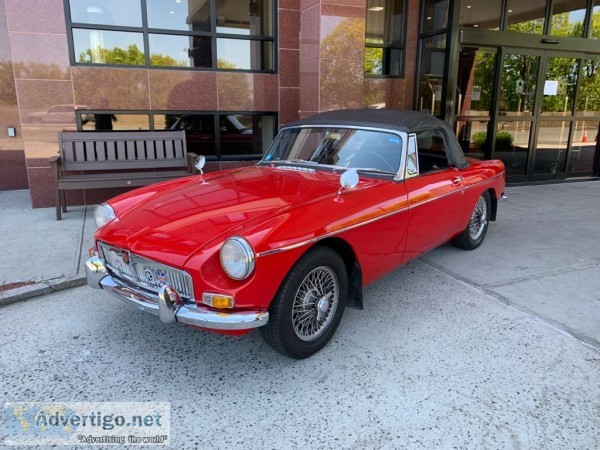 23330 1965 MGB Roadster