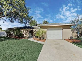 746 Wood Ln Sarasota FL 34237