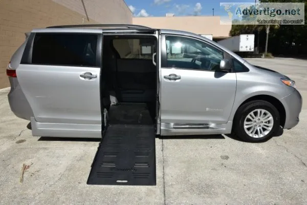 2016 Toyota Sienna Limited Braunability Mobility Van  27K Miles 