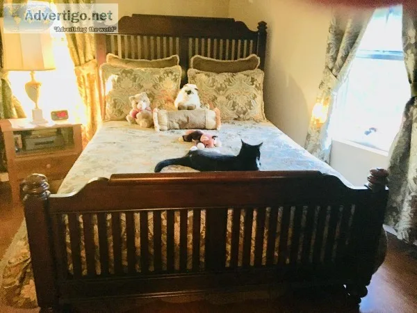 Dark walnut queen size bedframe