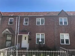 ID (WIL) Lovely Attached Brick Colonial Home in Hollis