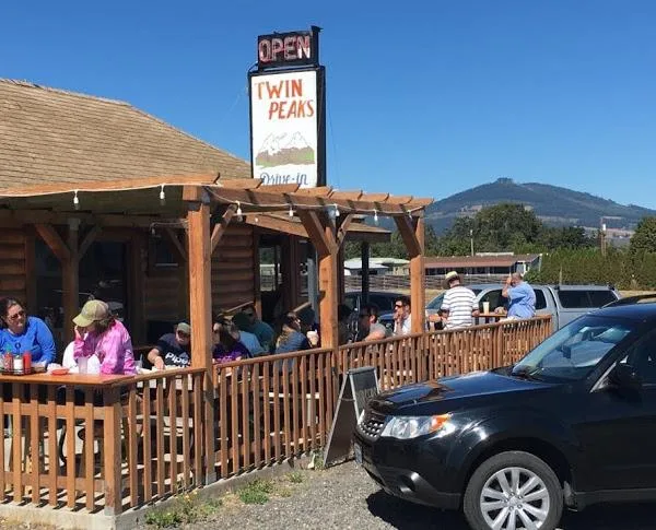 Twin Peak s Drive-In Restaurant
