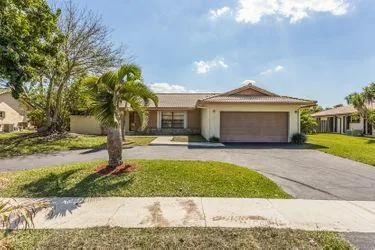 9120 NW 11th Ct Plantation FL 33322